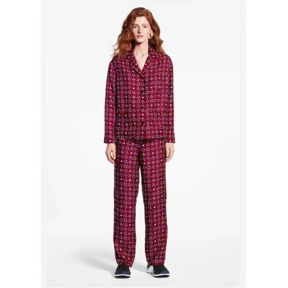 Louis Vuitton Silk Pajama Top Size Italian 38 US 6 Burgundy Luxury‎ Old Money